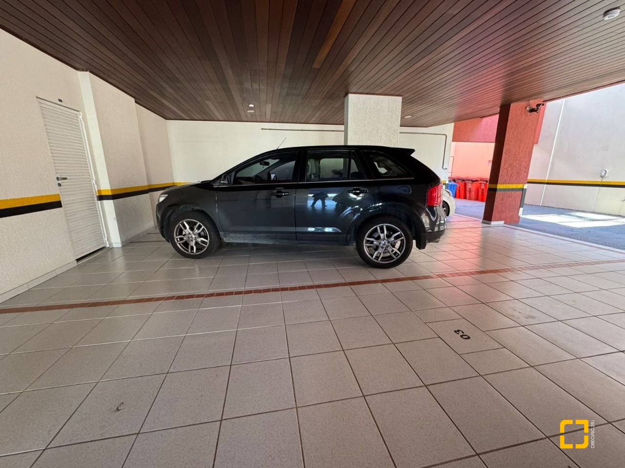 Cobertura com 199m², 3 quartos (sendo 1 suíte), 2 garagens, no bairro Lagoa da Conceição em Florianópolis