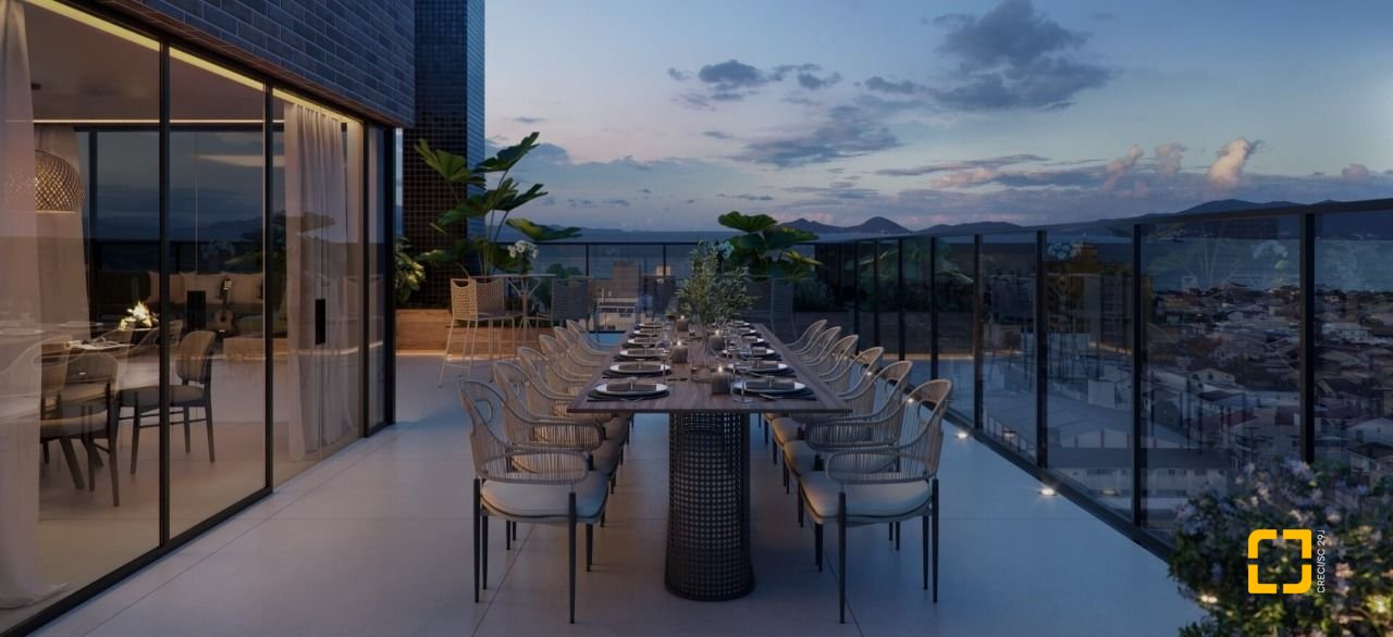 Apartamento com 84m², 4 quartos (sendo 2 suítes), 1 garagem, no bairro Estreito em Florianópolis