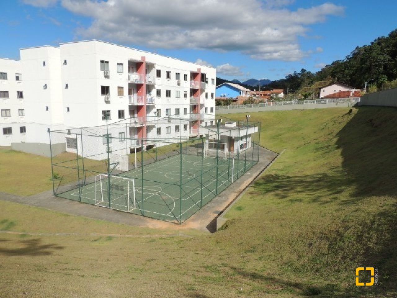 Apartamento com 52m², 2 quartos, 1 garagem, no bairro São Sebastião em Palhoça