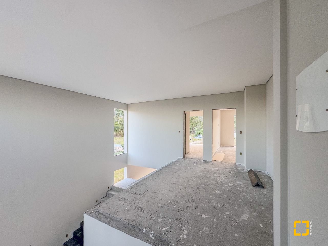 Casa de Condomínio com 275m², 4 quartos (sendo 4 suítes), 4 garagens, no bairro Pedra Branca em Palhoça