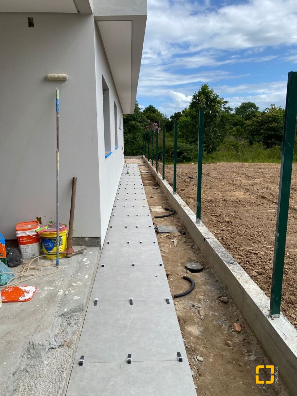 Casa de Condomínio com 181m², 6 quartos (sendo 3 suítes), 2 garagens, no bairro Canasvieiras em Florianópolis