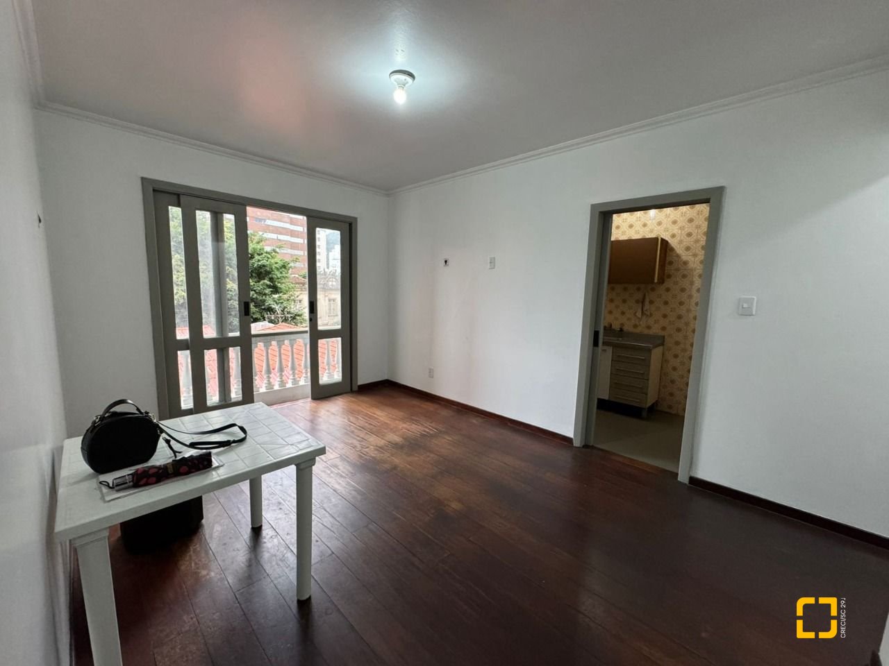 Apartamento com 60m², 2 quartos, no bairro Centro em Florianópolis
