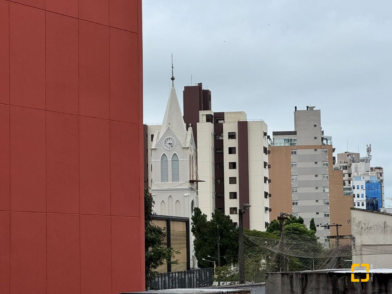 Apartamento com 60m², 2 quartos, no bairro Centro em Florianópolis