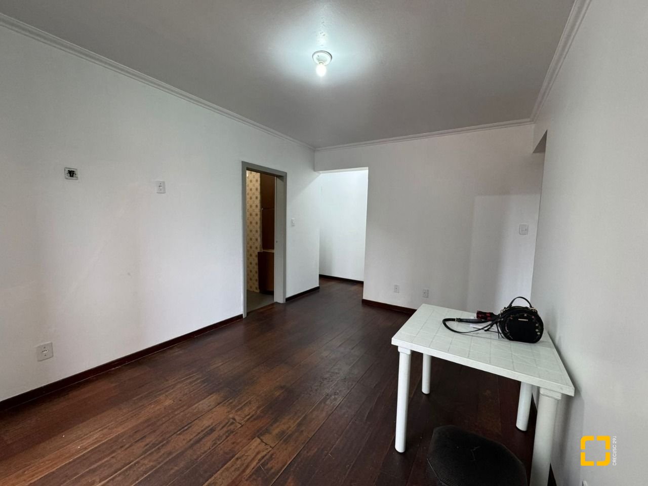 Apartamento com 60m², 2 quartos, no bairro Centro em Florianópolis