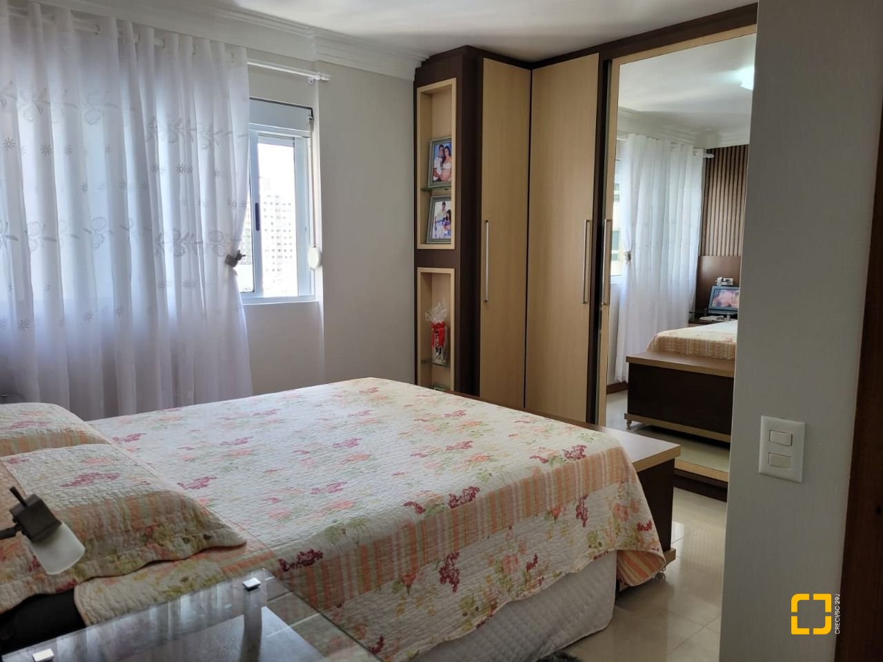 Apartamento com 149m², 4 quartos (sendo 1 suíte), 4 garagens, no bairro Campinas em São José
