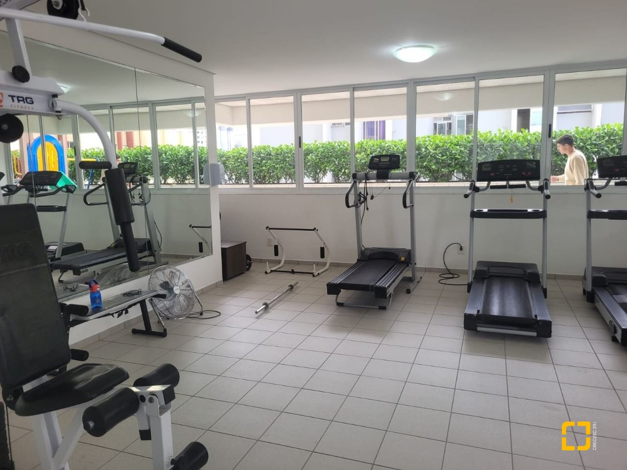 Apartamento com 149m², 4 quartos (sendo 1 suíte), 4 garagens, no bairro Campinas em São José