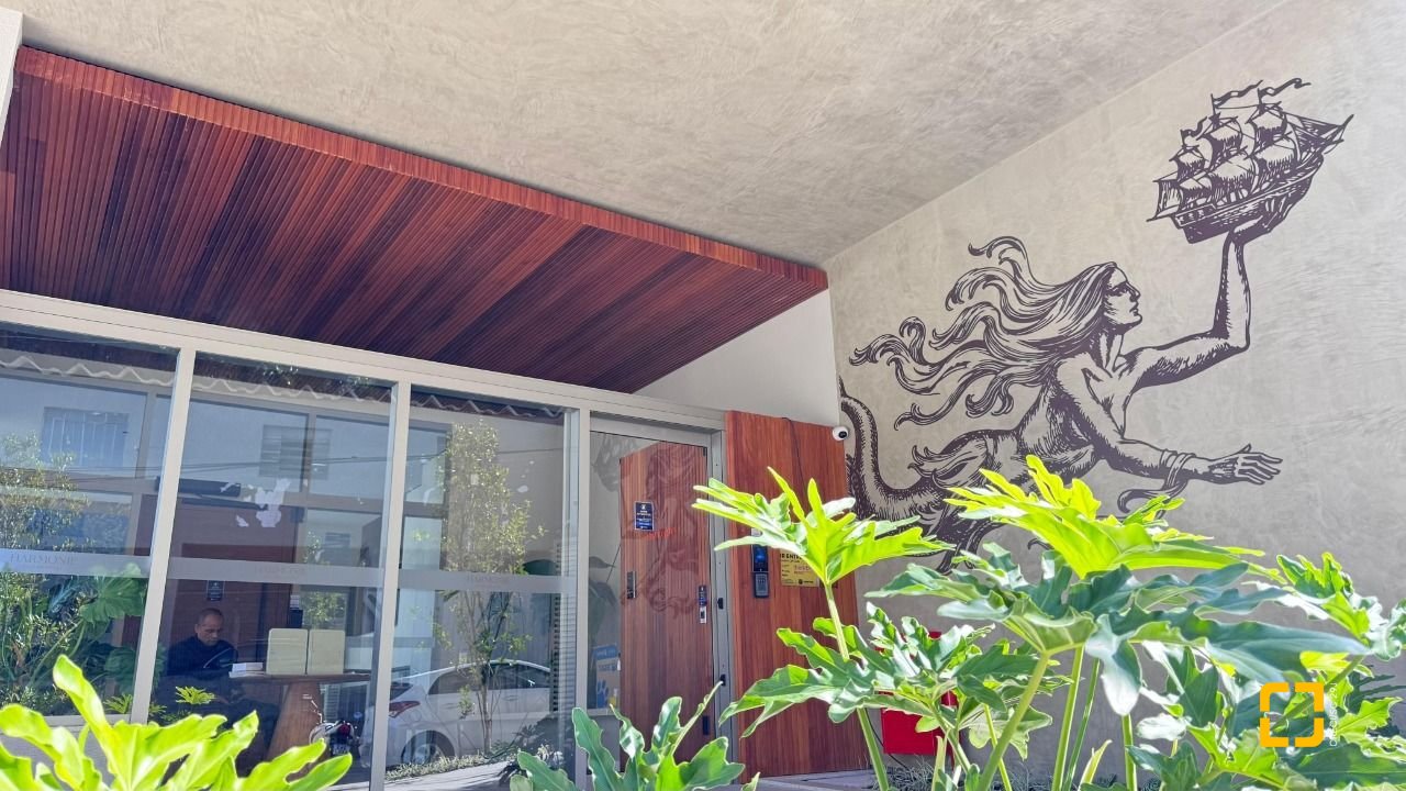 Apartamento com 102m², 4 quartos (sendo 2 suítes), 2 garagens, no bairro João Paulo em Florianópolis