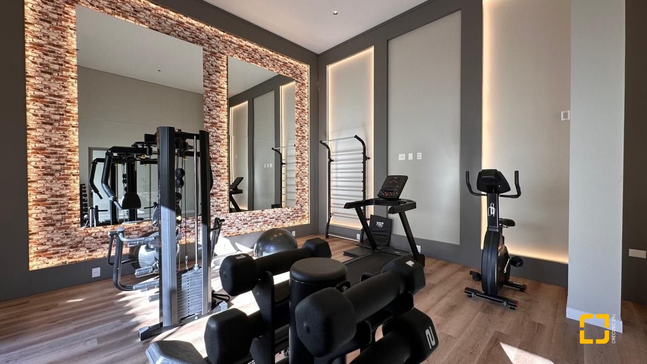 Apartamento com 126m², 4 quartos (sendo 1 suíte), 2 garagens, no bairro João Paulo em Florianópolis