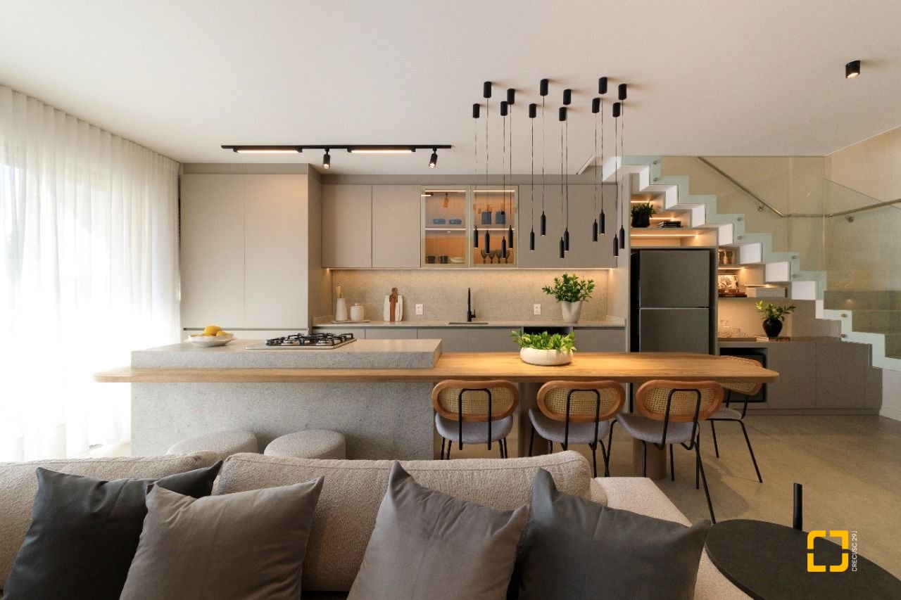 Apartamento com 106m², 4 quartos (sendo 2 suítes), 2 garagens, no bairro João Paulo em Florianópolis