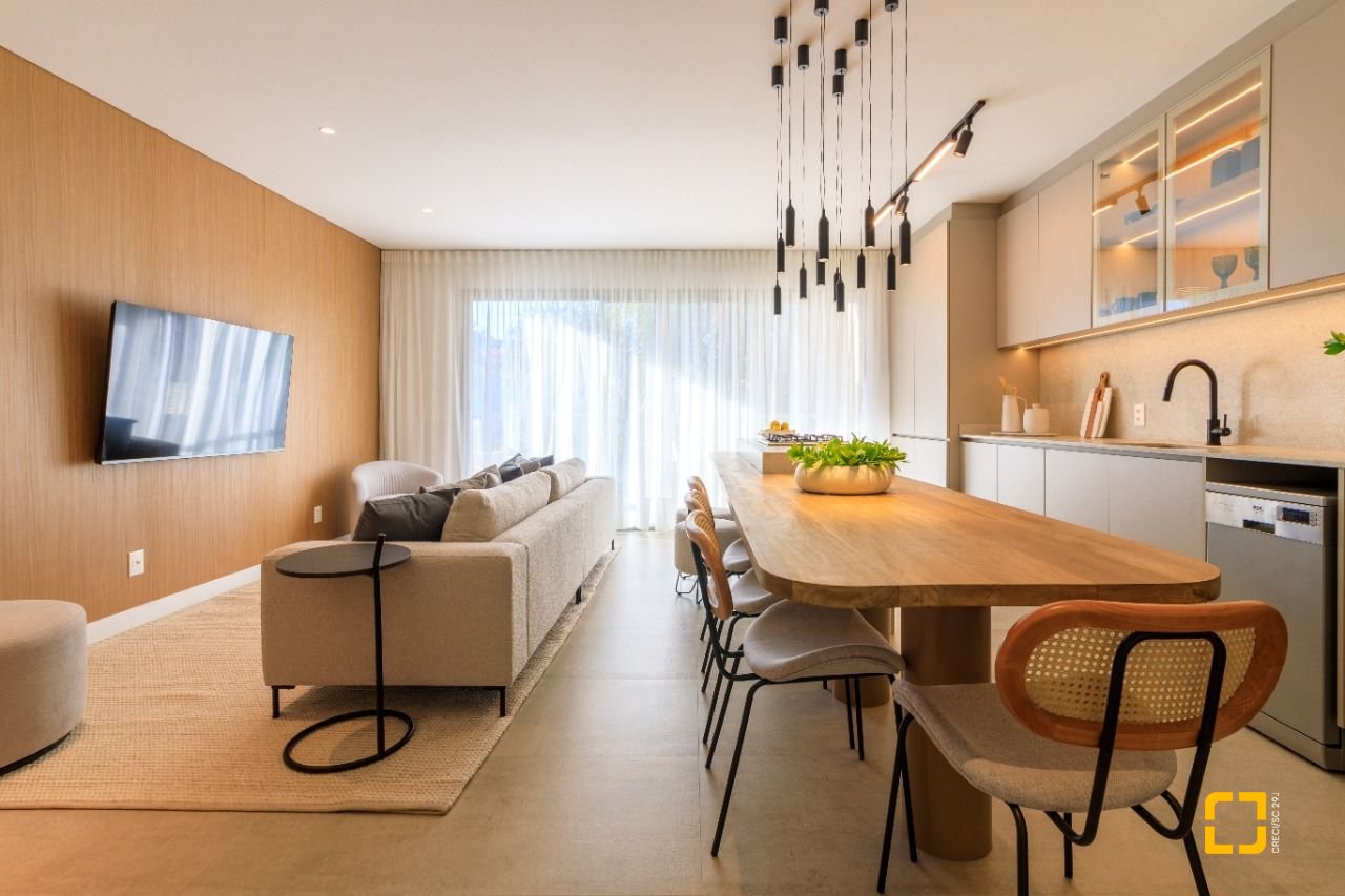 Apartamento com 106m², 4 quartos (sendo 2 suítes), 2 garagens, no bairro João Paulo em Florianópolis