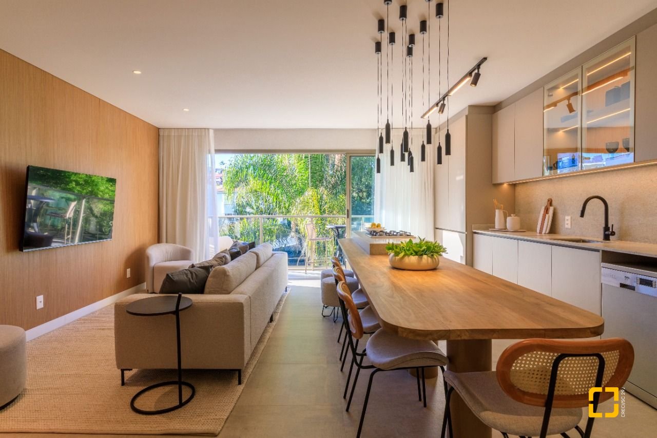Apartamento com 106m², 4 quartos (sendo 2 suítes), 2 garagens, no bairro João Paulo em Florianópolis