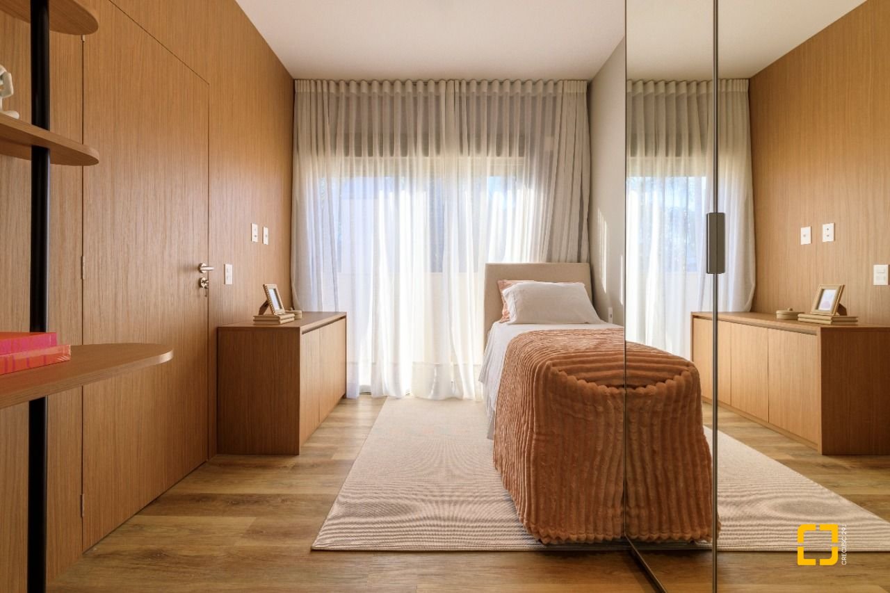 Apartamento com 106m², 4 quartos (sendo 2 suítes), 2 garagens, no bairro João Paulo em Florianópolis