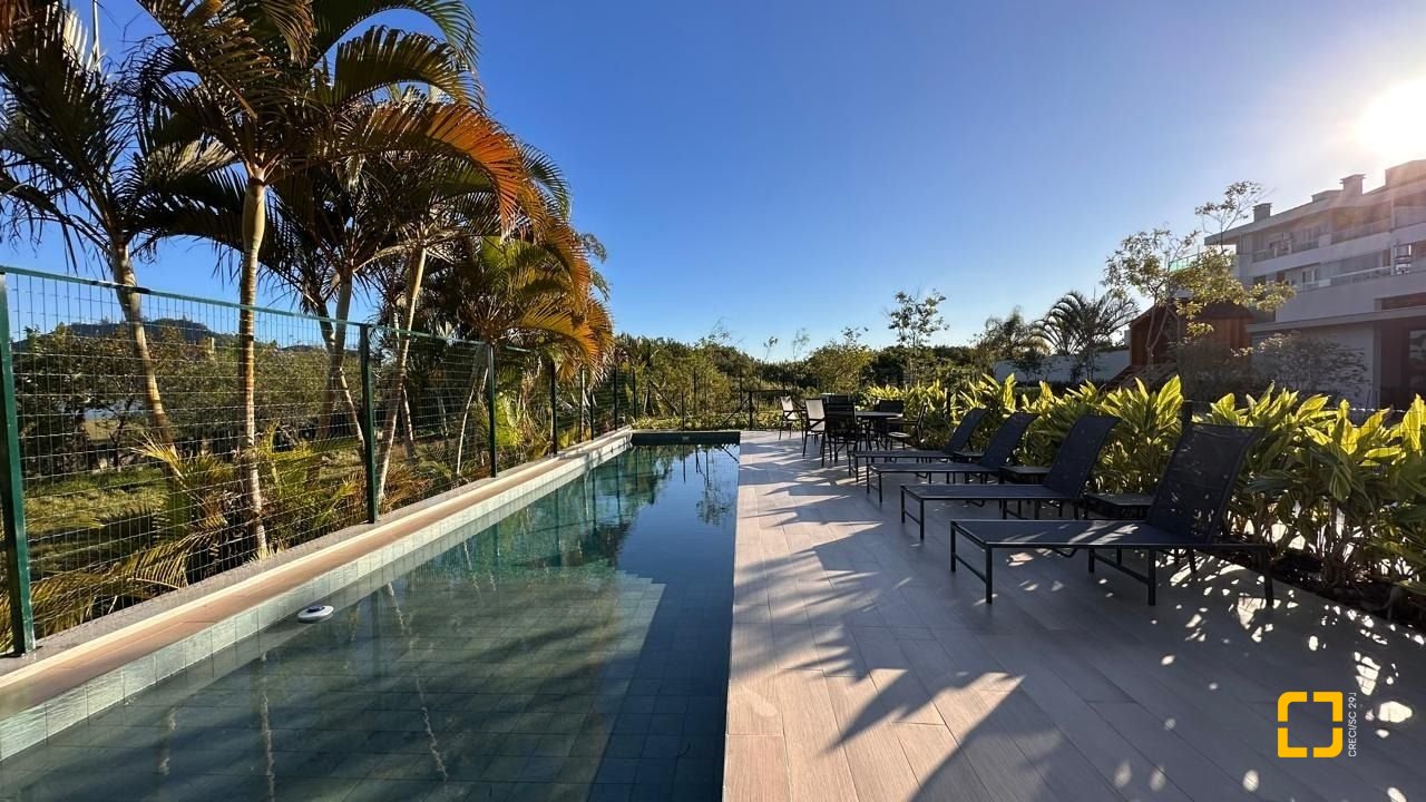 Apartamento com 106m², 4 quartos (sendo 2 suítes), 2 garagens, no bairro João Paulo em Florianópolis