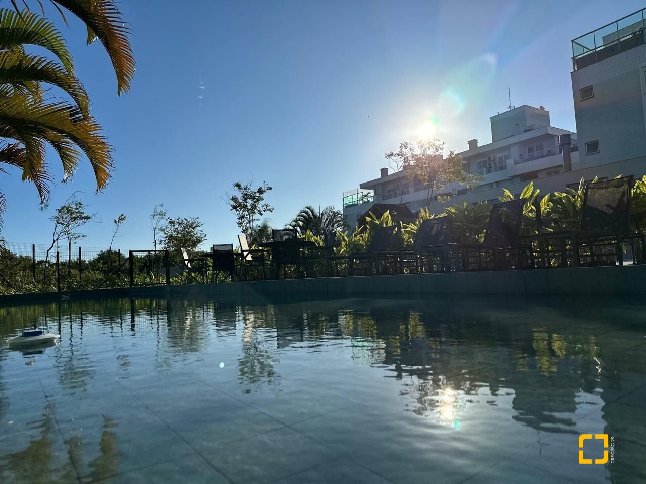 Apartamento com 99m², 4 quartos (sendo 2 suítes), 2 garagens, no bairro João Paulo em Florianópolis