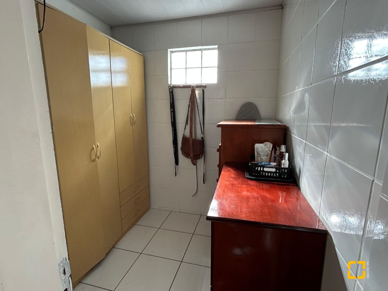 Casa com 276m², 4 quartos (sendo 1 suíte), 3 garagens, no bairro Jardim Cidade de Florianópolis em São José