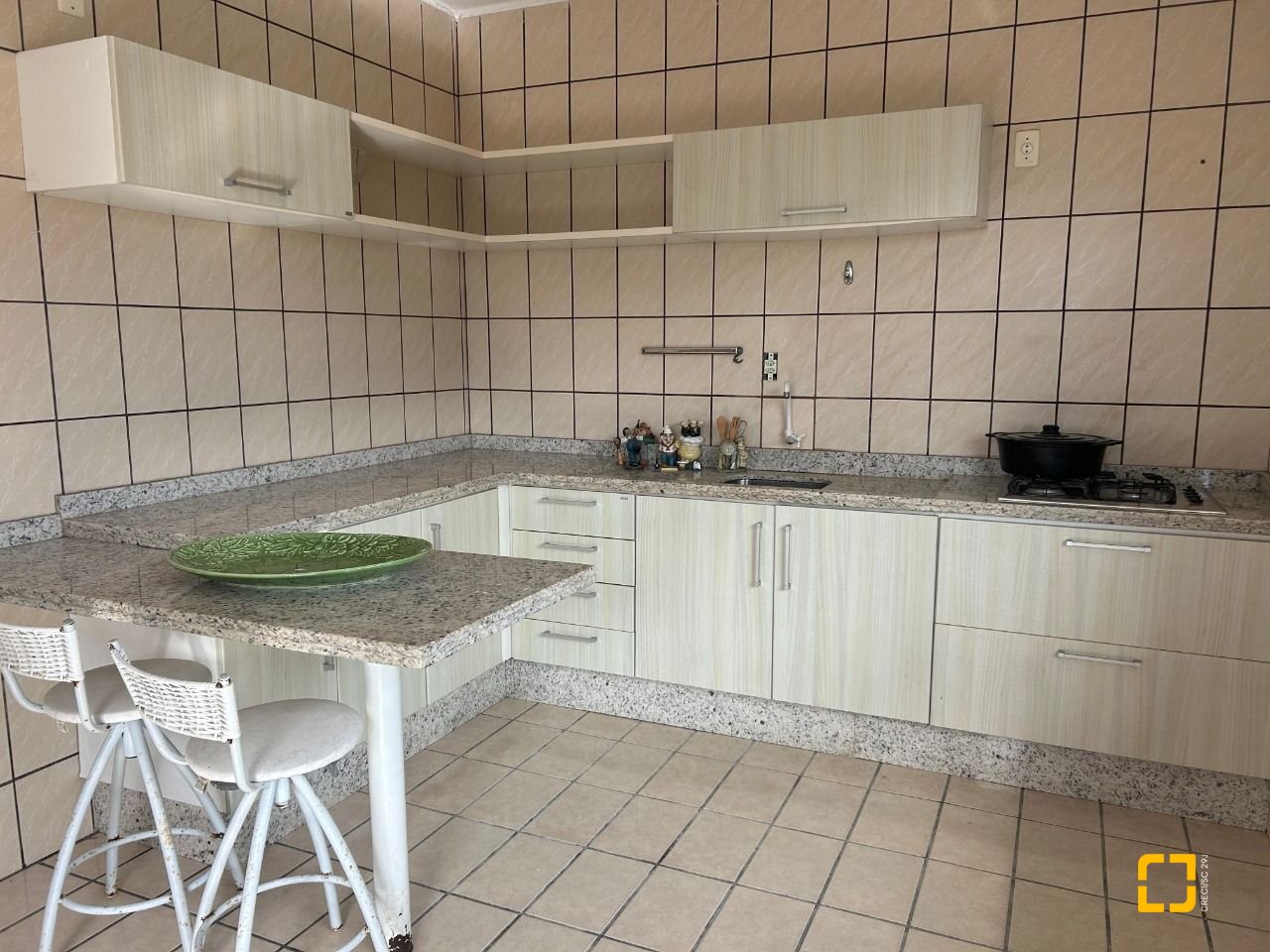 Casa com 276m², 4 quartos (sendo 1 suíte), 3 garagens, no bairro Jardim Cidade de Florianópolis em São José