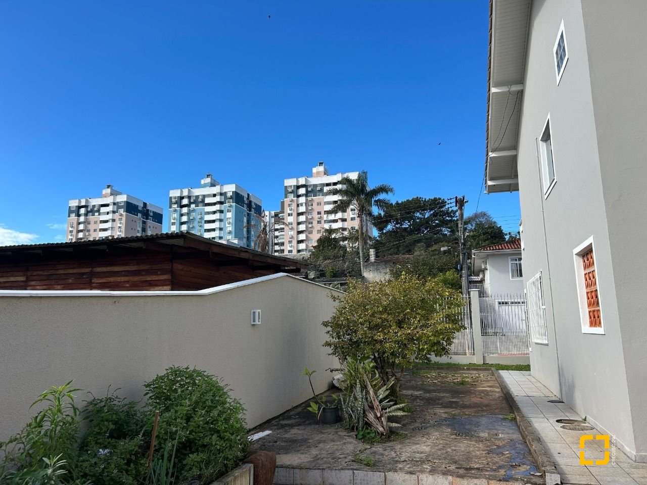 Casa com 276m², 4 quartos (sendo 1 suíte), 3 garagens, no bairro Jardim Cidade de Florianópolis em São José