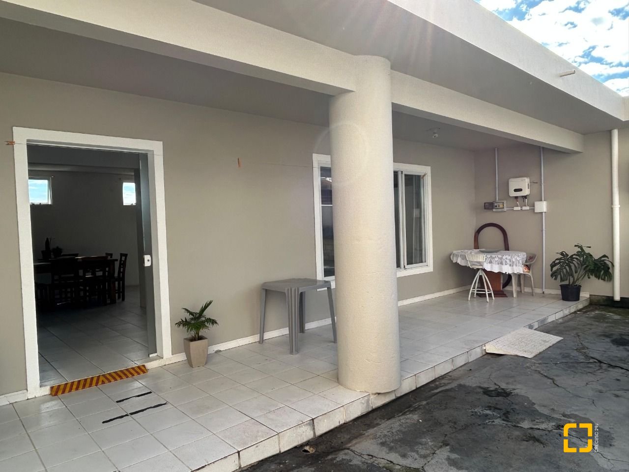 Casa com 276m², 4 quartos (sendo 1 suíte), 3 garagens, no bairro Jardim Cidade de Florianópolis em São José