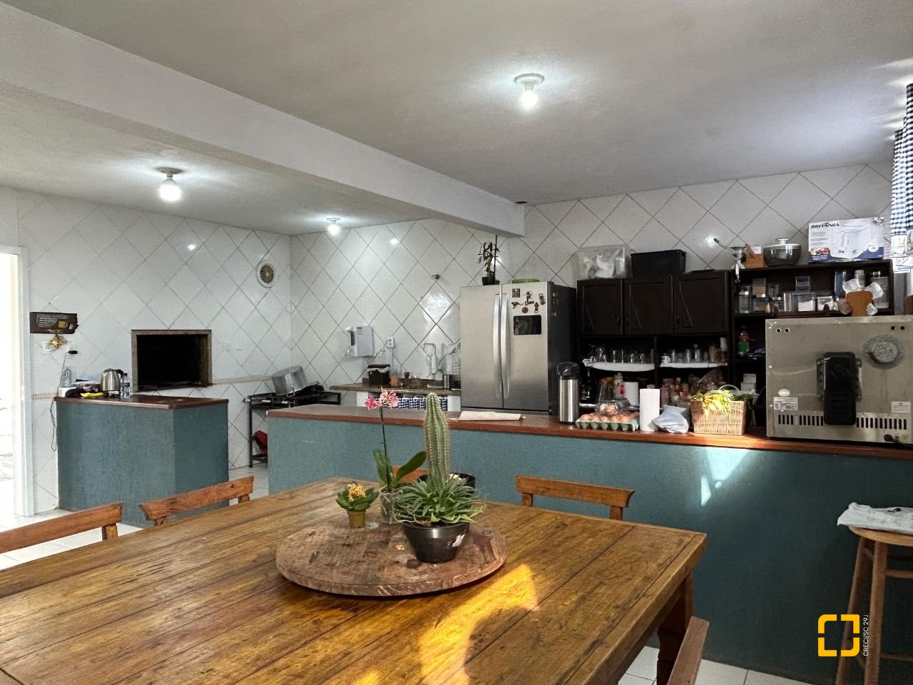 Casa com 276m², 4 quartos (sendo 1 suíte), 3 garagens, no bairro Jardim Cidade de Florianópolis em São José