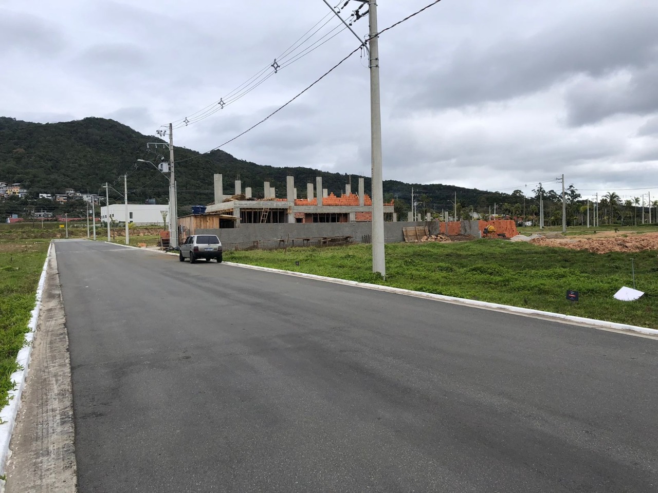Terreno com 450m², no bairro Vargem Grande em Florianópolis