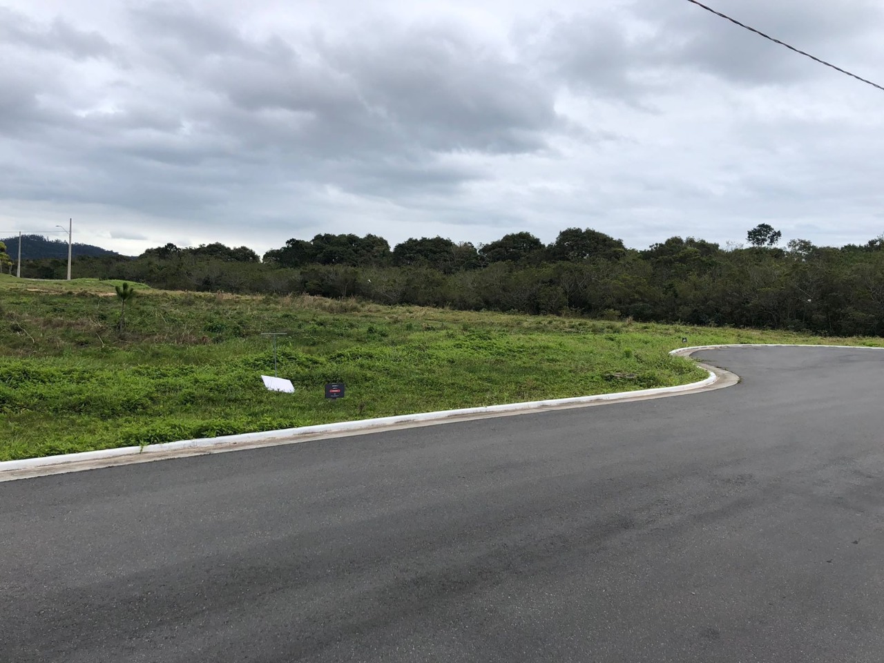 Terreno com 450m², no bairro Vargem Grande em Florianópolis