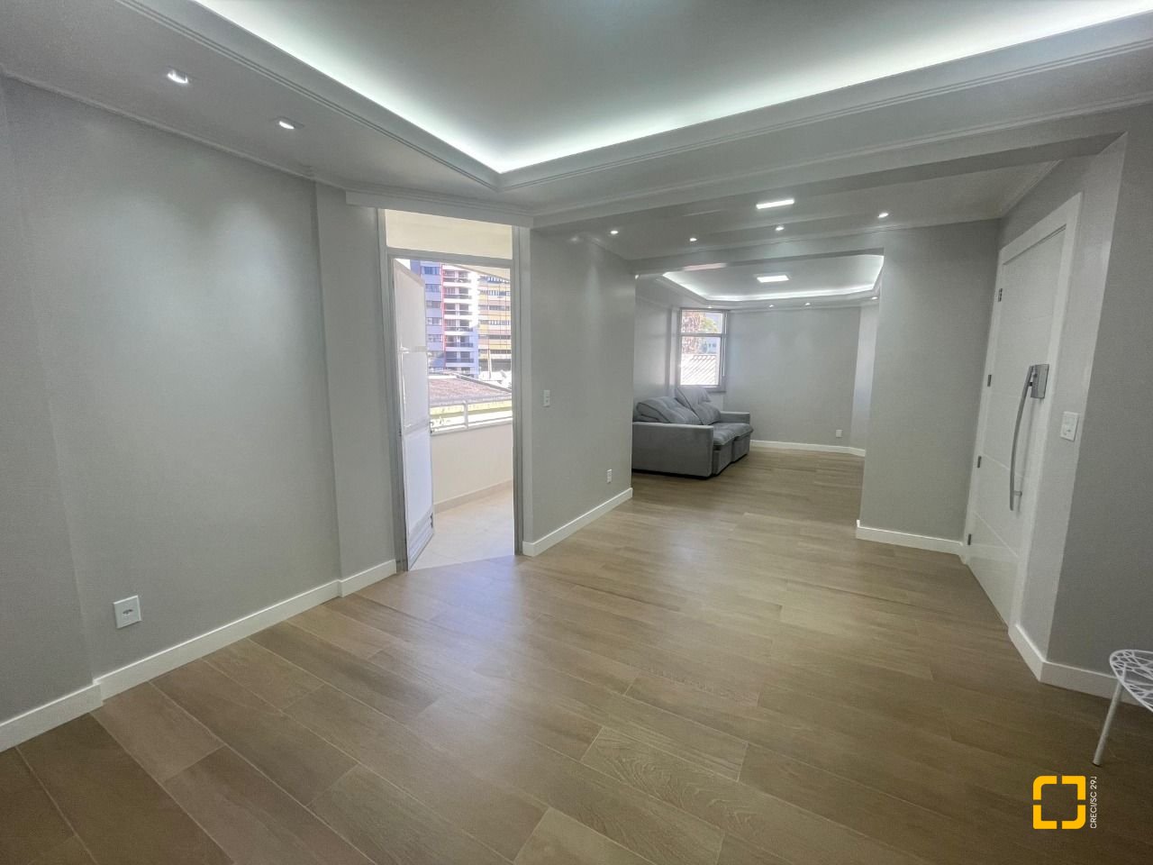 Apartamento com 150m², 4 quartos (sendo 1 suíte), 2 garagens, no bairro Centro em Florianópolis