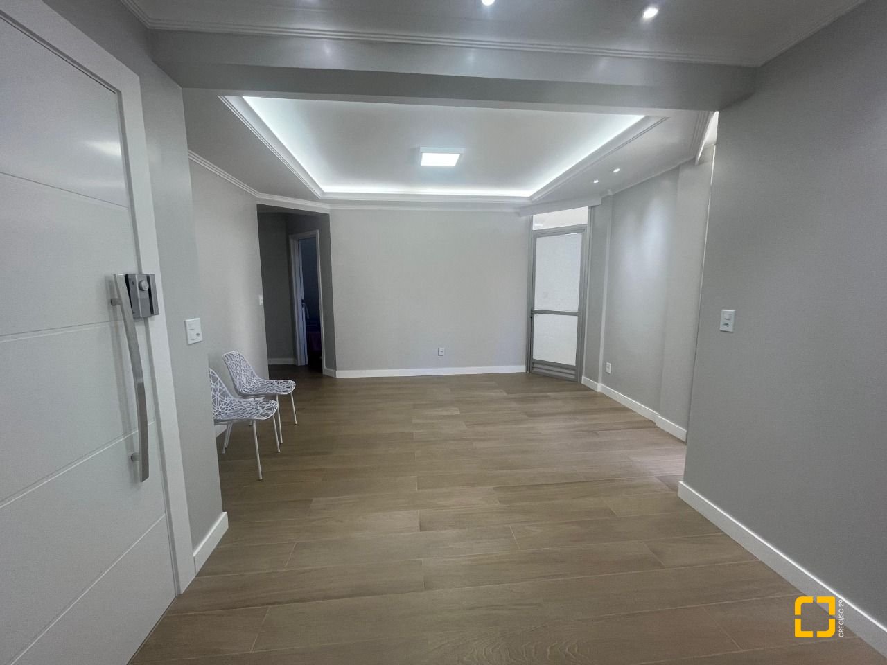 Apartamento com 150m², 4 quartos (sendo 1 suíte), 2 garagens, no bairro Centro em Florianópolis