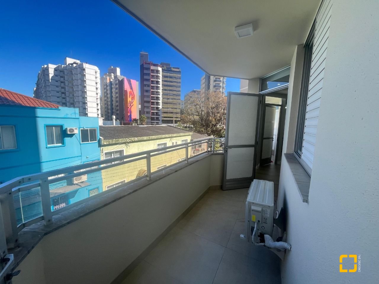 Apartamento com 150m², 4 quartos (sendo 1 suíte), 2 garagens, no bairro Centro em Florianópolis