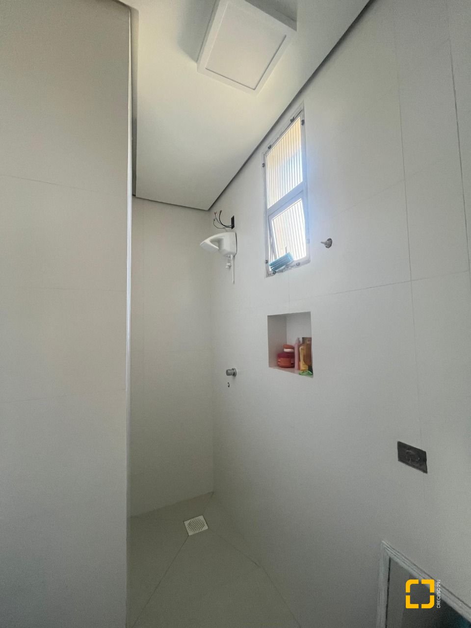 Apartamento com 150m², 4 quartos (sendo 1 suíte), 2 garagens, no bairro Centro em Florianópolis
