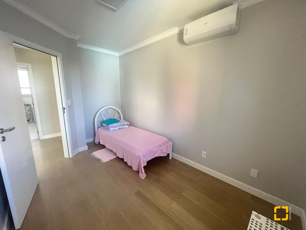 Apartamento com 150m², 4 quartos (sendo 1 suíte), 2 garagens, no bairro Centro em Florianópolis