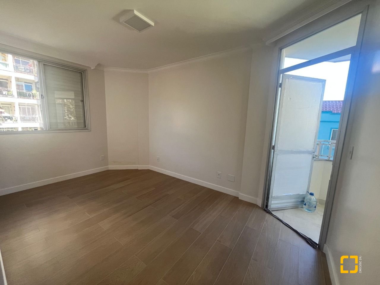 Apartamento com 150m², 4 quartos (sendo 1 suíte), 2 garagens, no bairro Centro em Florianópolis