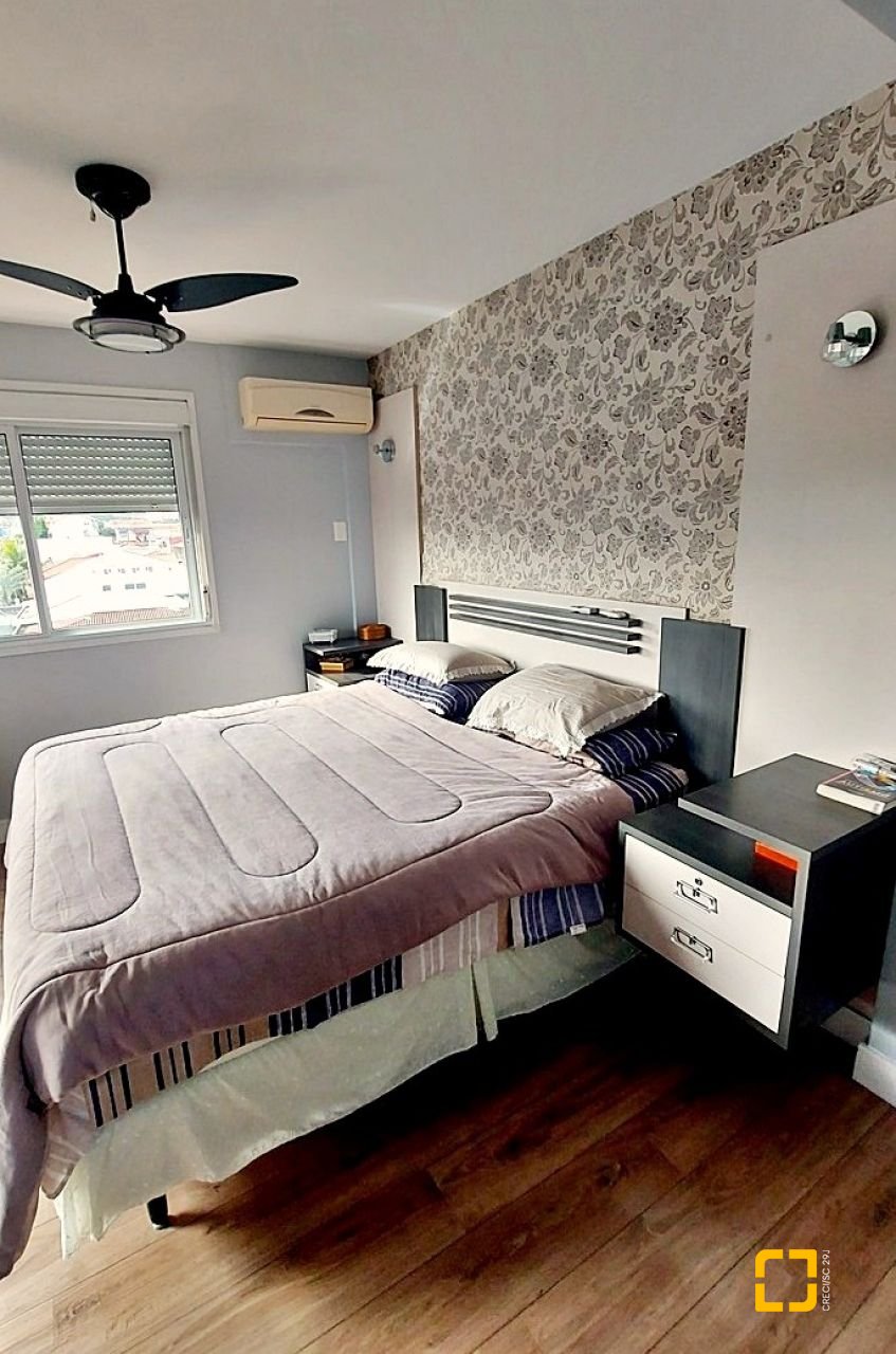 Apartamento com 166m², 5 quartos (sendo 1 suíte), 2 garagens, no bairro Capoeiras em Florianópolis