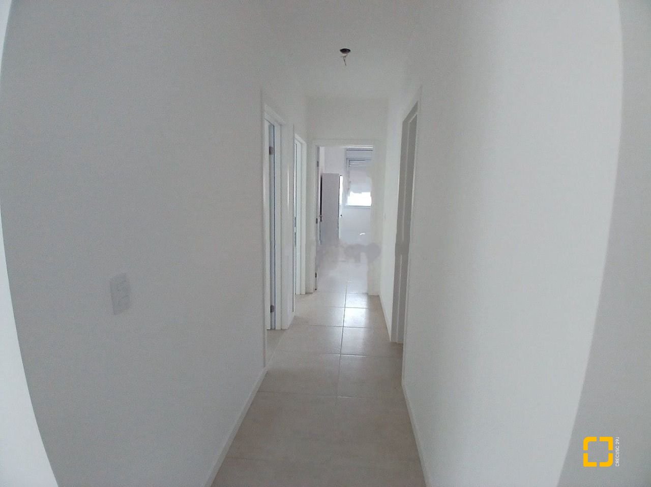Apartamento com 82m², 4 quartos (sendo 1 suíte), 2 garagens, no bairro Campeche em Florianópolis