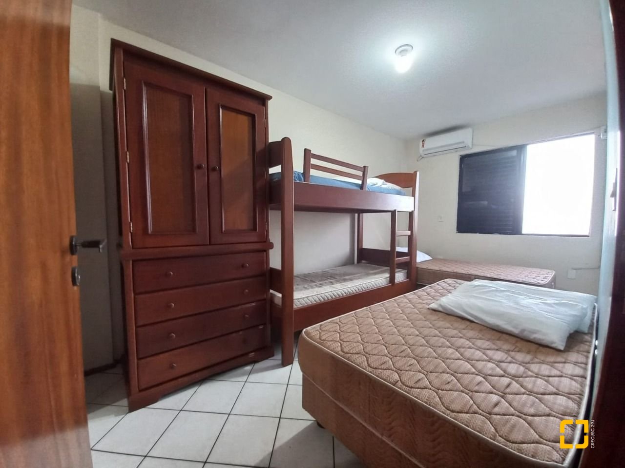 Apartamento com 60m², 3 quartos (sendo 1 suíte), 1 garagem, no bairro Ingleses em Florianópolis