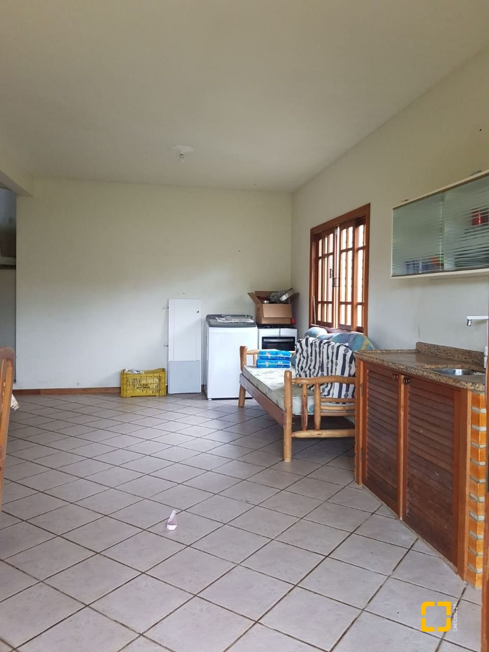 Casa com 304m², 5 quartos (sendo 2 suítes), 3 garagens, no bairro Jardim Atlântico em Florianópolis