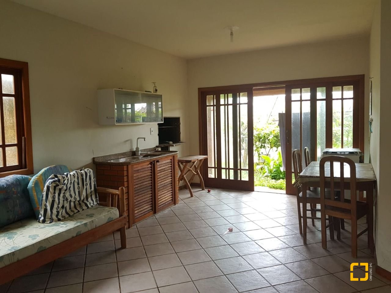 Casa com 304m², 5 quartos (sendo 2 suítes), 3 garagens, no bairro Jardim Atlântico em Florianópolis
