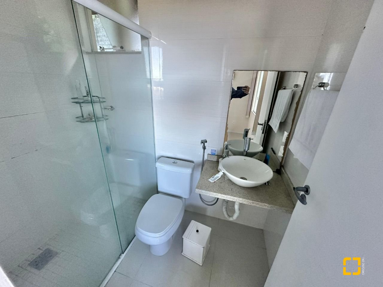 Casa com 350m², 6 quartos (sendo 3 suítes), 4 garagens, no bairro Morro das Pedras em Florianópolis