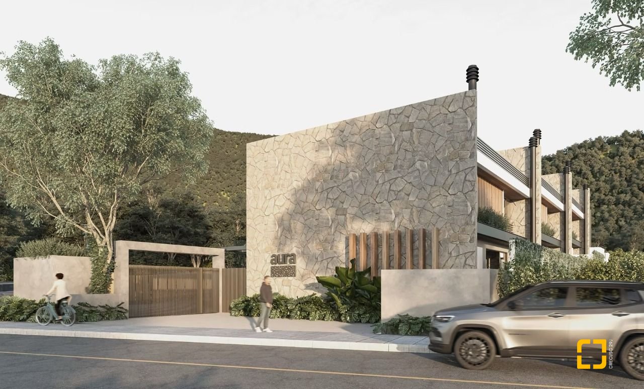 Casa de Condomínio com 141m², 4 quartos (sendo 2 suítes), 2 garagens, no bairro Lagoa da Conceição em Florianópolis