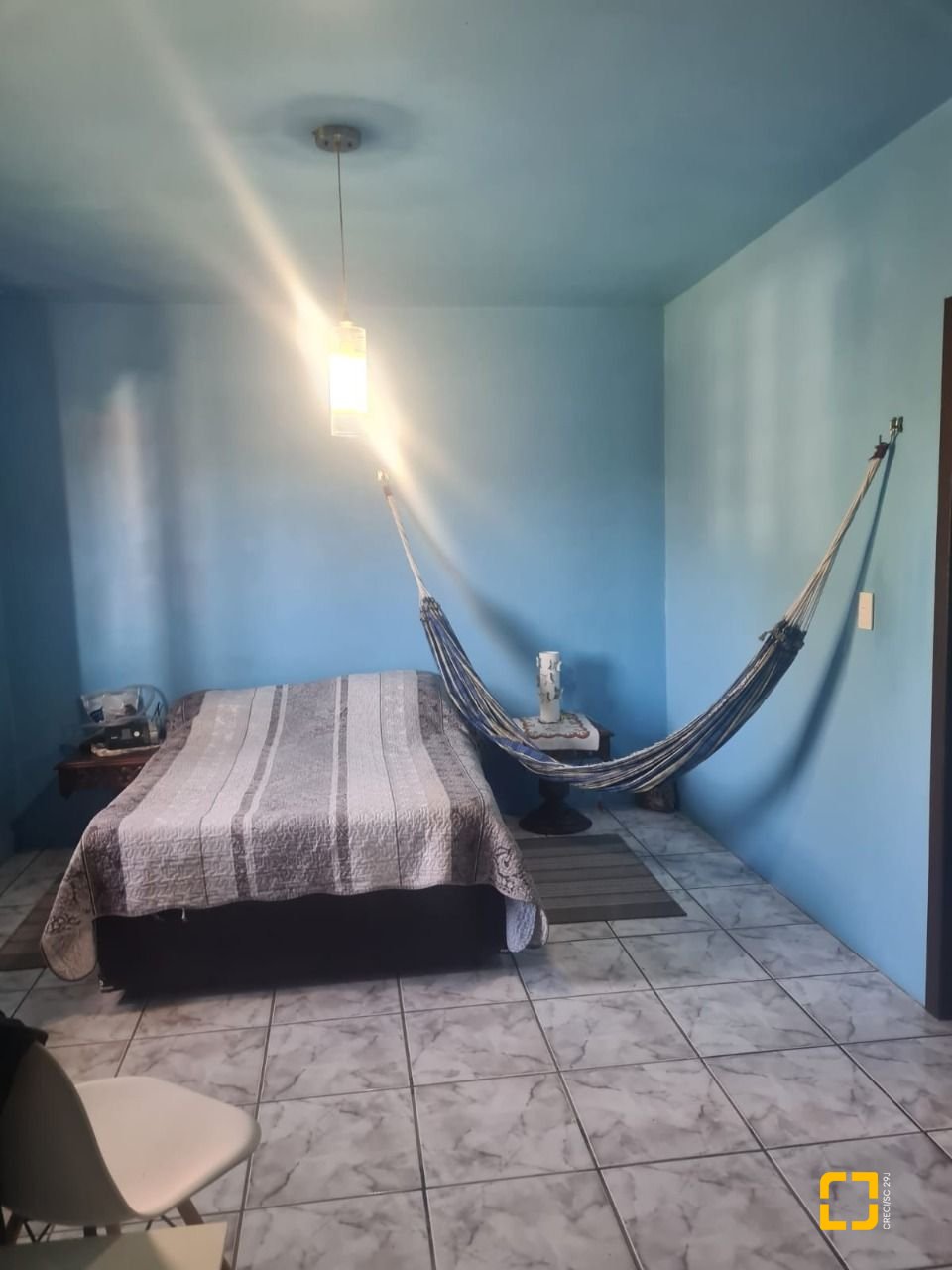 Casa com 150m², 5 quartos (sendo 1 suíte), 2 garagens, no bairro Rio Vermelho em Florianópolis