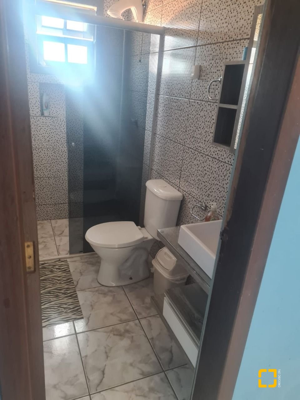 Casa com 150m², 5 quartos (sendo 1 suíte), 2 garagens, no bairro Rio Vermelho em Florianópolis