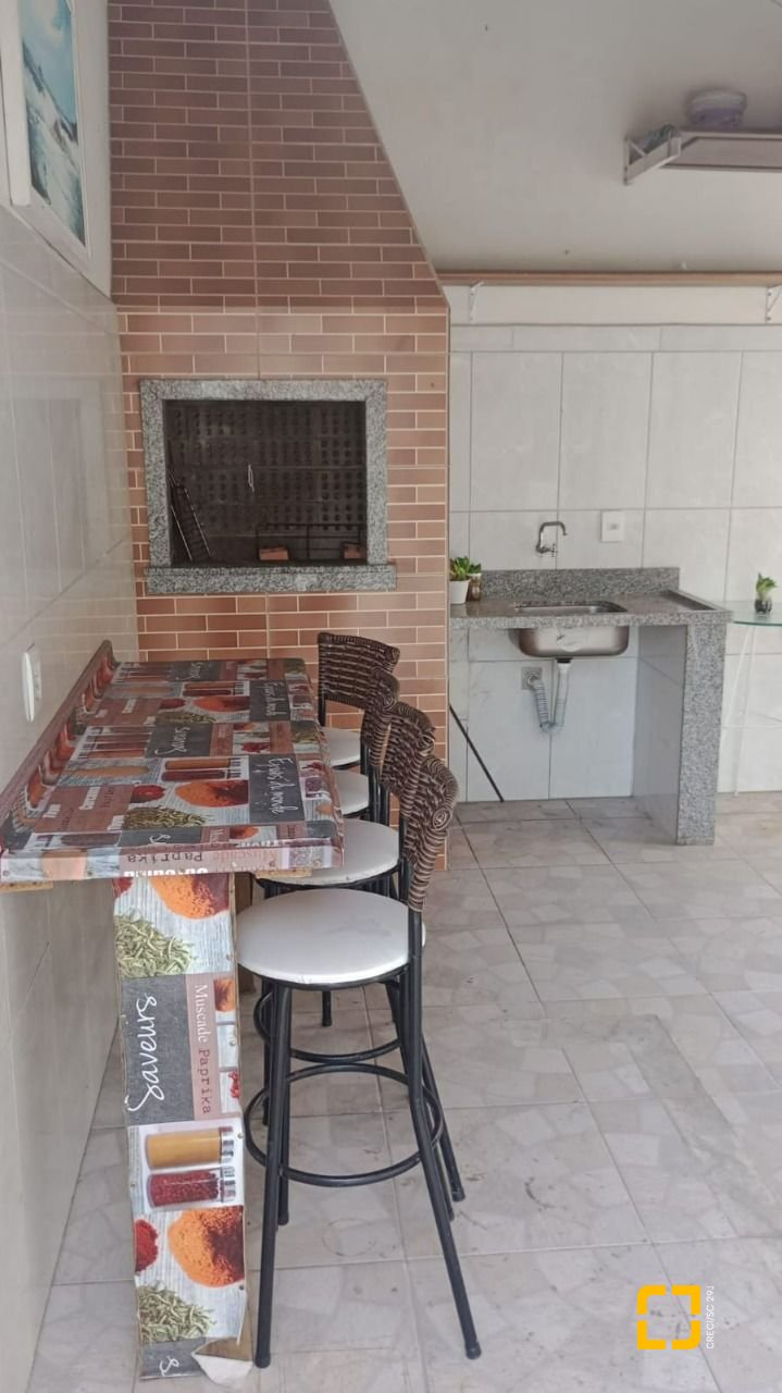 Apartamento com 61m², 2 quartos, 1 garagem, no bairro Ingleses em Florianópolis