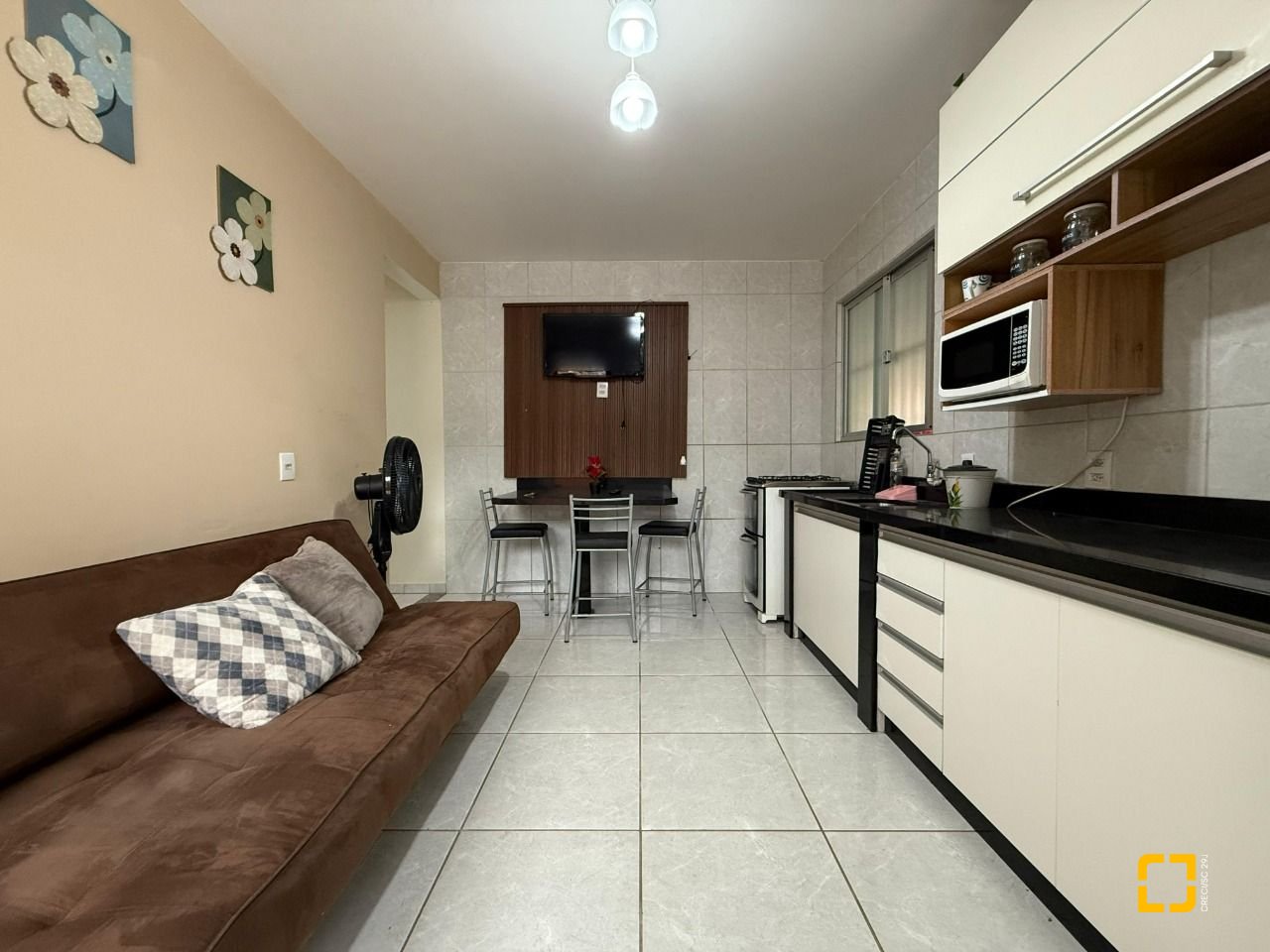 Apartamento com 61m², 2 quartos, 1 garagem, no bairro Ingleses em Florianópolis