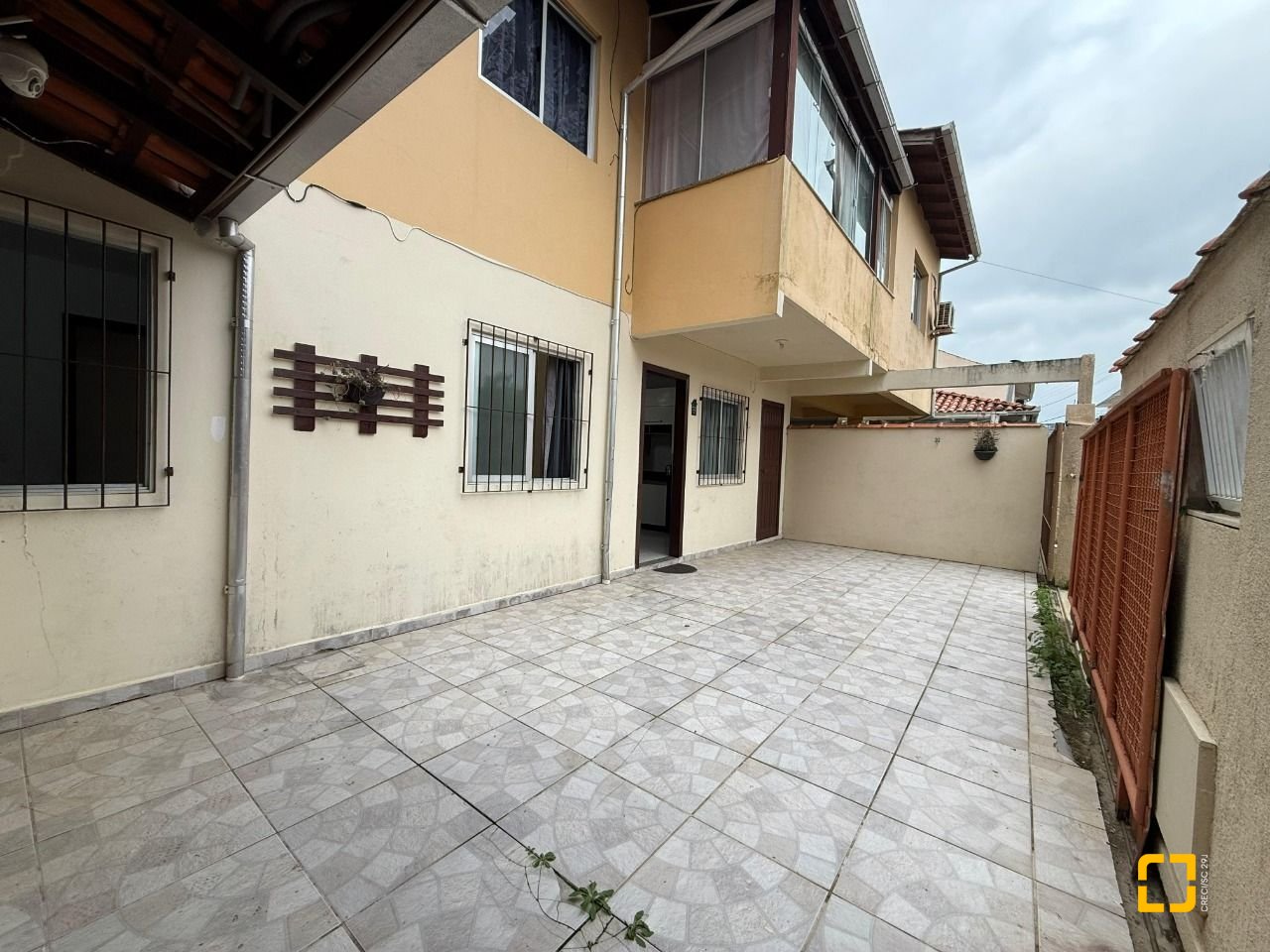 Apartamento com 61m², 2 quartos, 1 garagem, no bairro Ingleses em Florianópolis