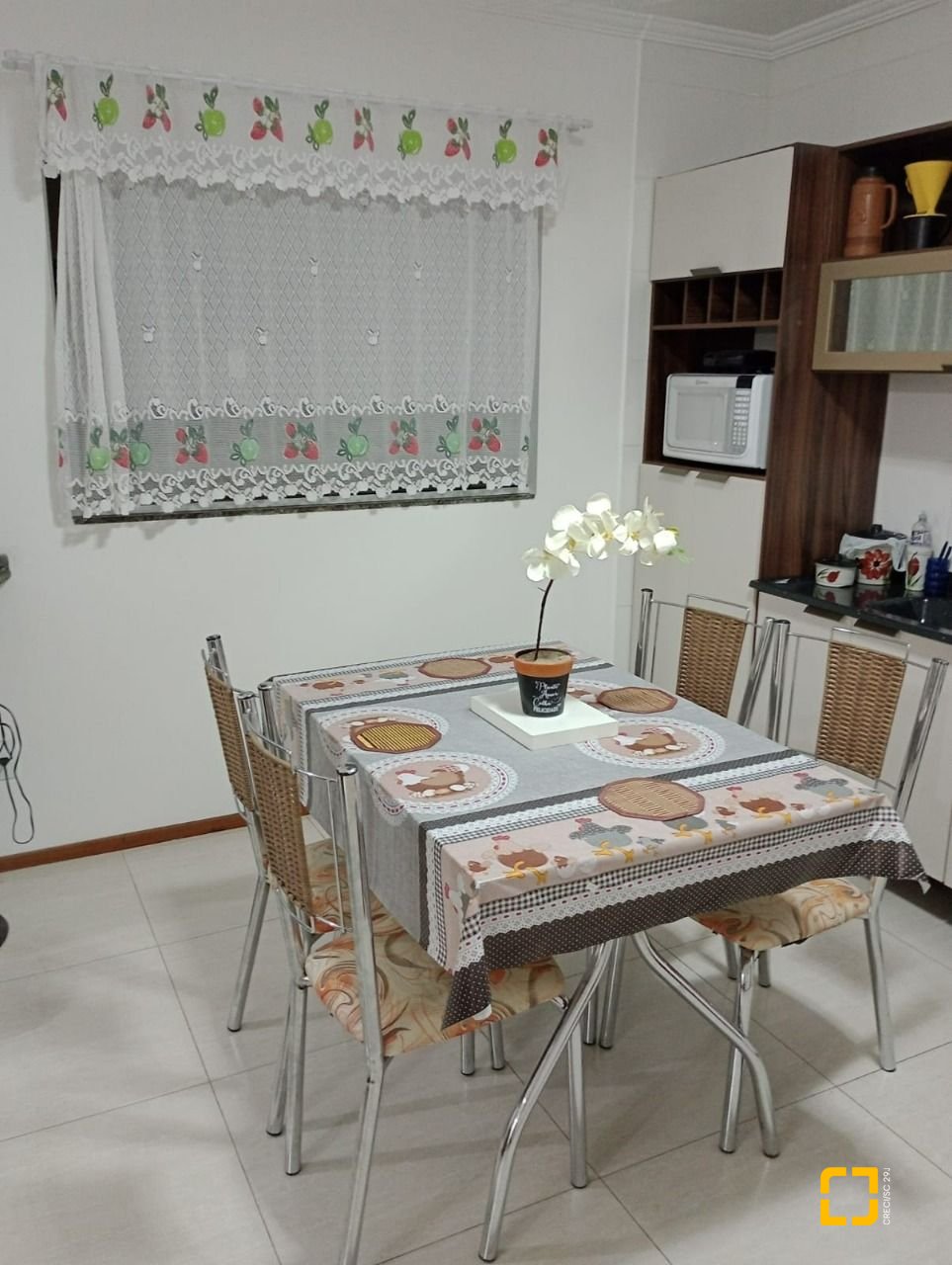 Apartamento com 65m², 3 quartos (sendo 1 suíte), 1 garagem, no bairro Ingleses em Florianópolis