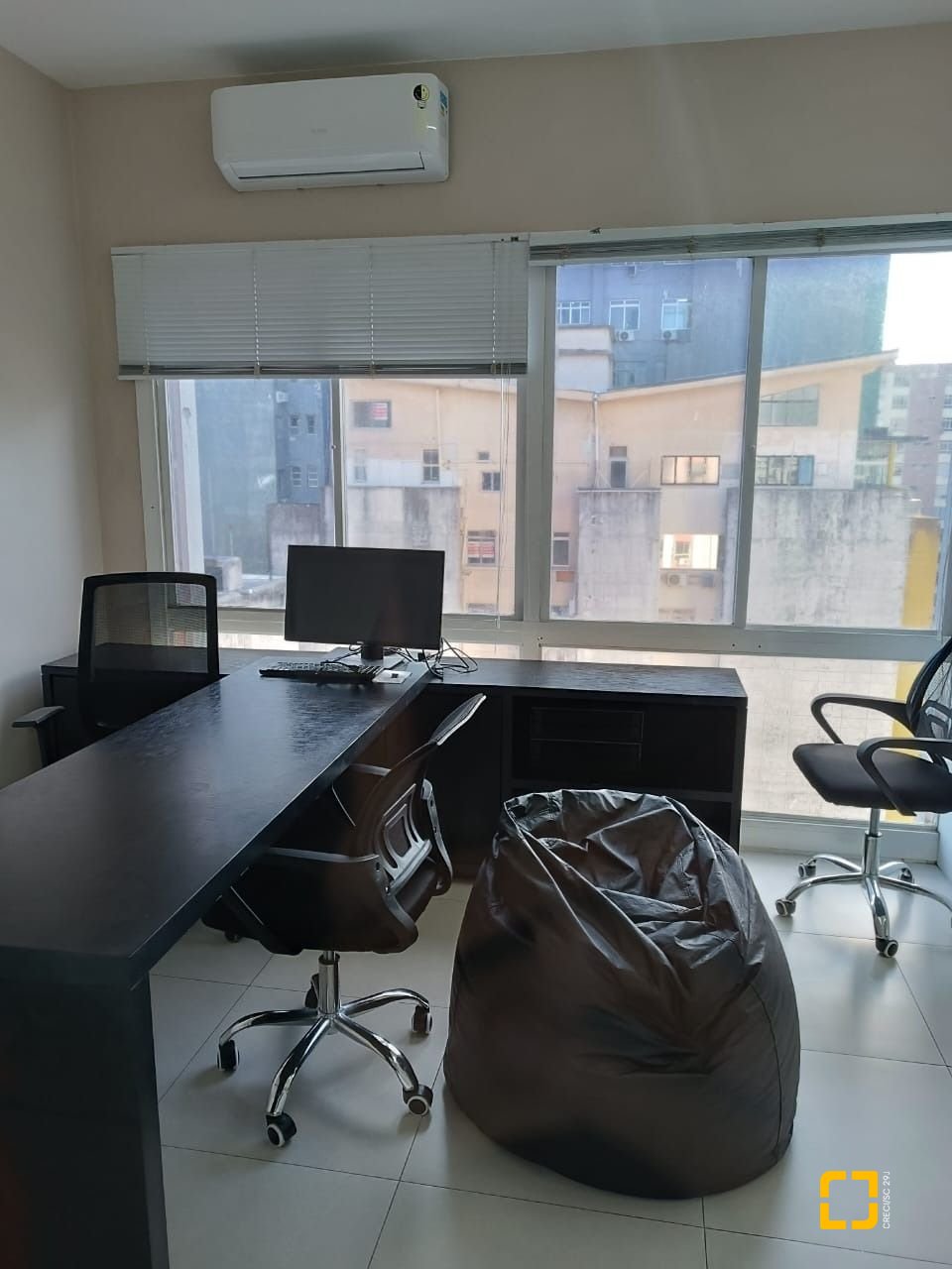 Sala com 111m², no bairro Centro em Florianópolis