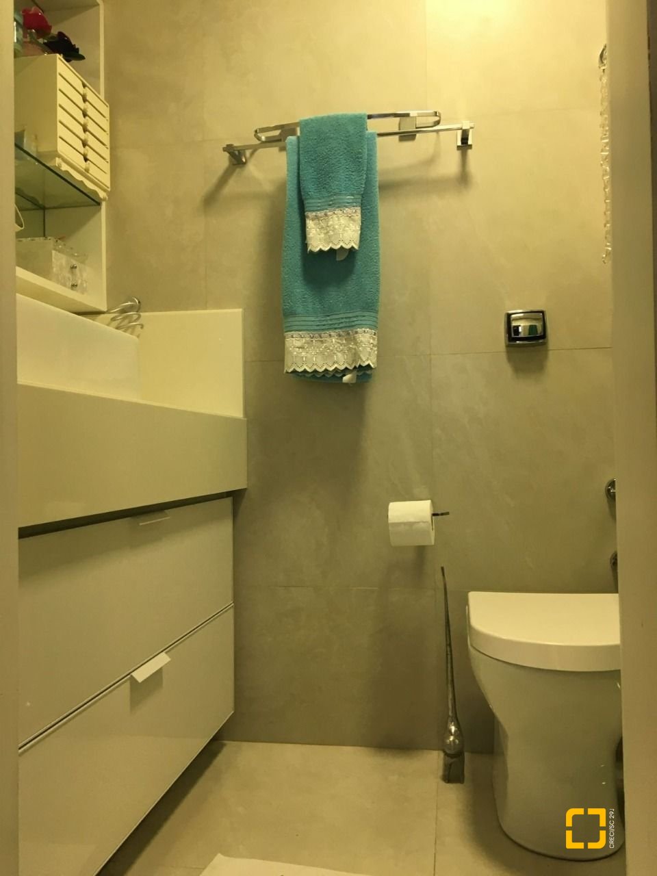 Apartamento com 81m², 3 quartos (sendo 1 suíte), 1 garagem, no bairro Centro em Florianópolis