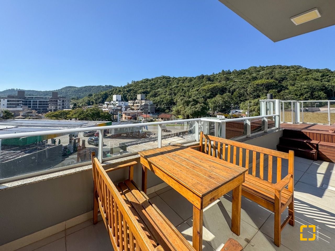 Cobertura com 159m², 4 quartos (sendo 1 suíte), 2 garagens, no bairro Jurerê em Florianópolis