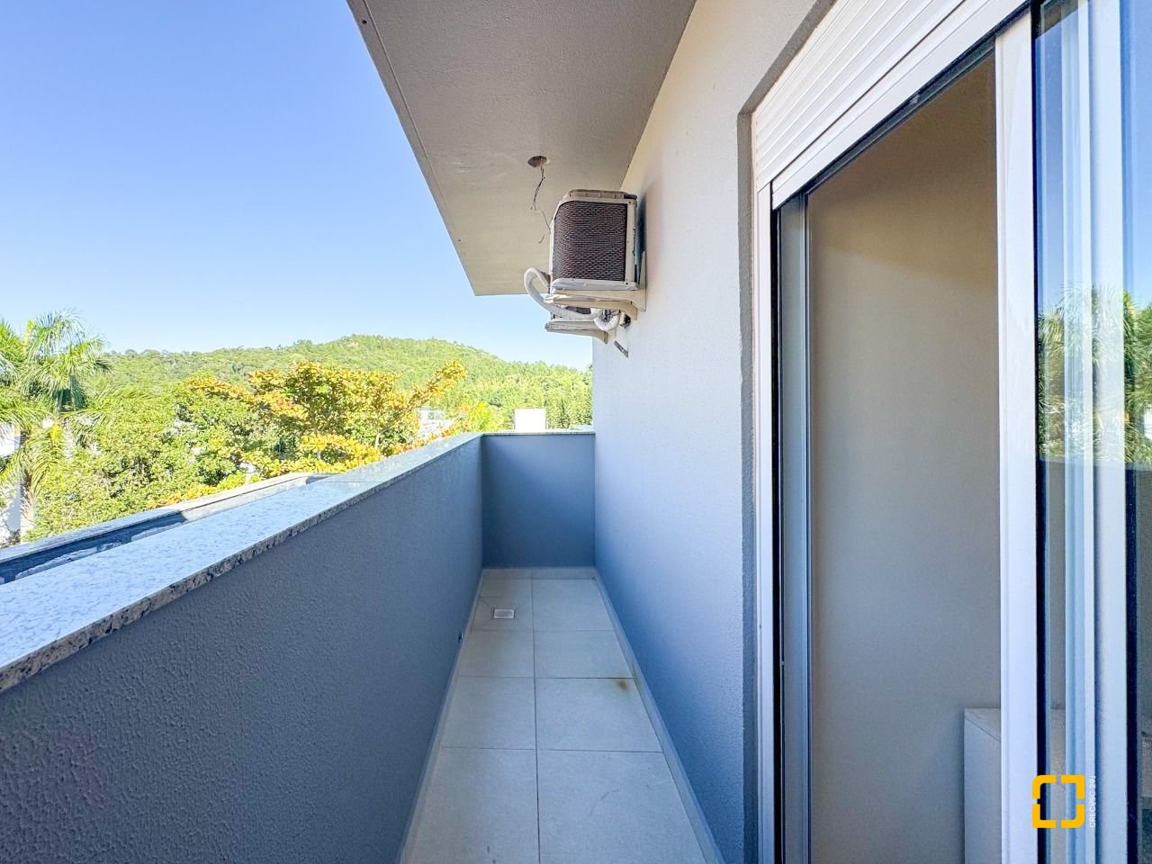 Cobertura com 159m², 4 quartos (sendo 1 suíte), 2 garagens, no bairro Jurerê em Florianópolis
