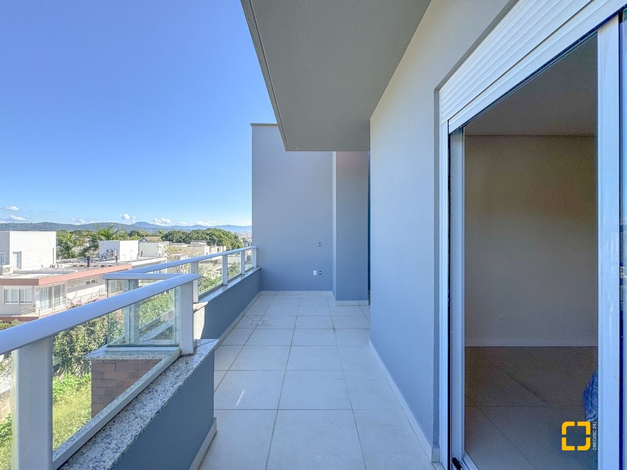 Cobertura com 159m², 4 quartos (sendo 1 suíte), 2 garagens, no bairro Jurerê em Florianópolis