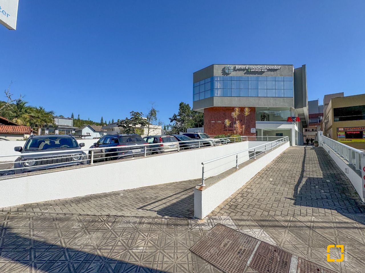 Cobertura com 159m², 4 quartos (sendo 1 suíte), 2 garagens, no bairro Jurerê em Florianópolis